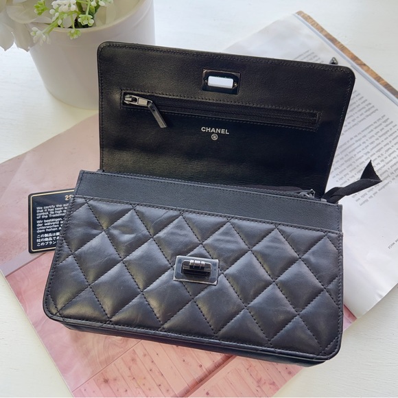 Chanel Aged Calfskin Quilted Reissue Wallet On Chain WOC So Black - Picture 4 of 7